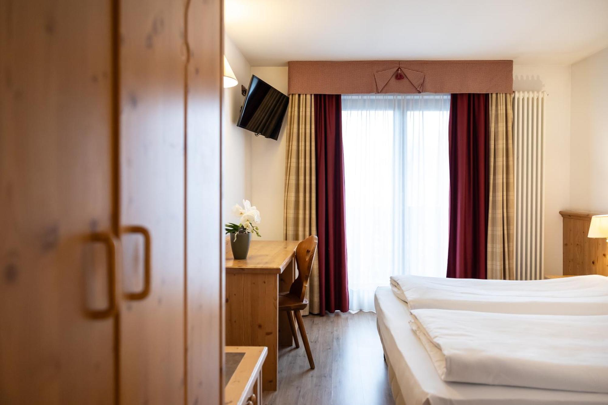 Golf Hotel Folgaria Kültér fotó