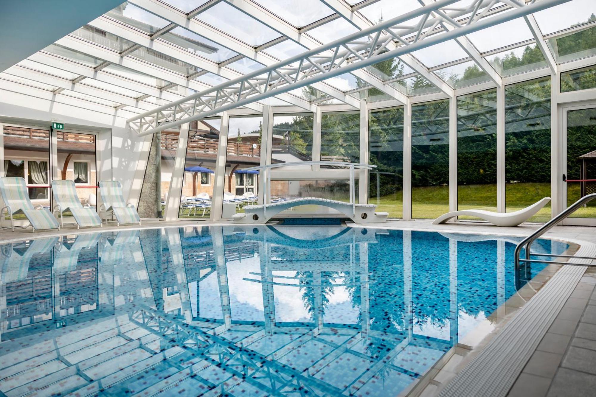Golf Hotel Folgaria Kültér fotó